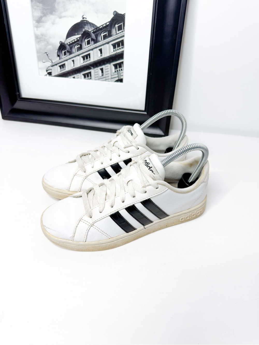 Adidas NEO Baseline White Black Leather Sneakers Women’s Size 6